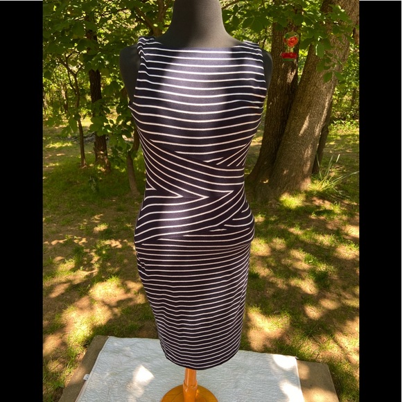 Bailey 44 Dark Navy and White stretchy dress - Picture 1 of 6